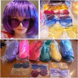 Party wigs set of 6 with 6 heart sunglasses